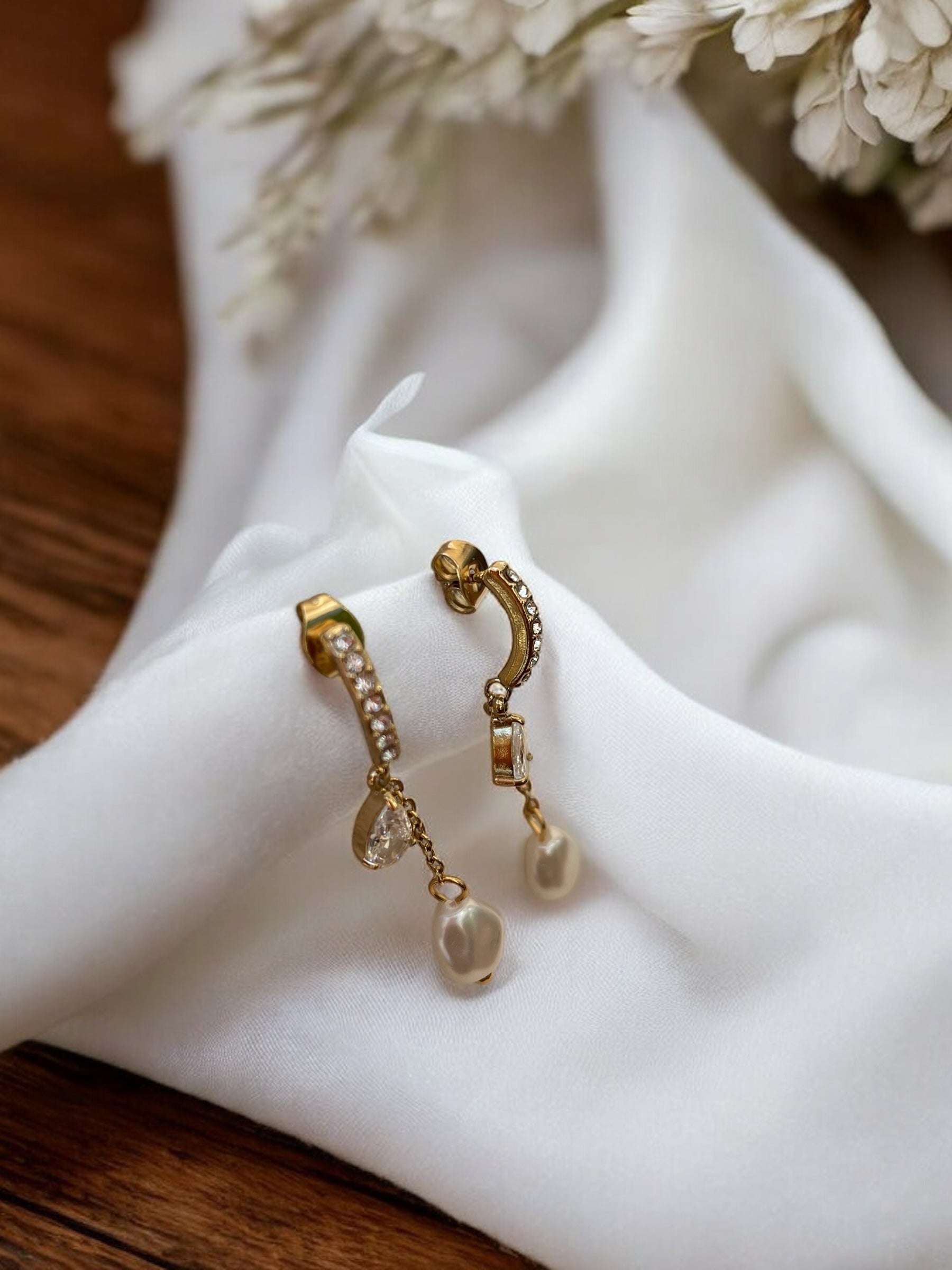 Boucles d'oreilles pendantes strass et perles Rklisa