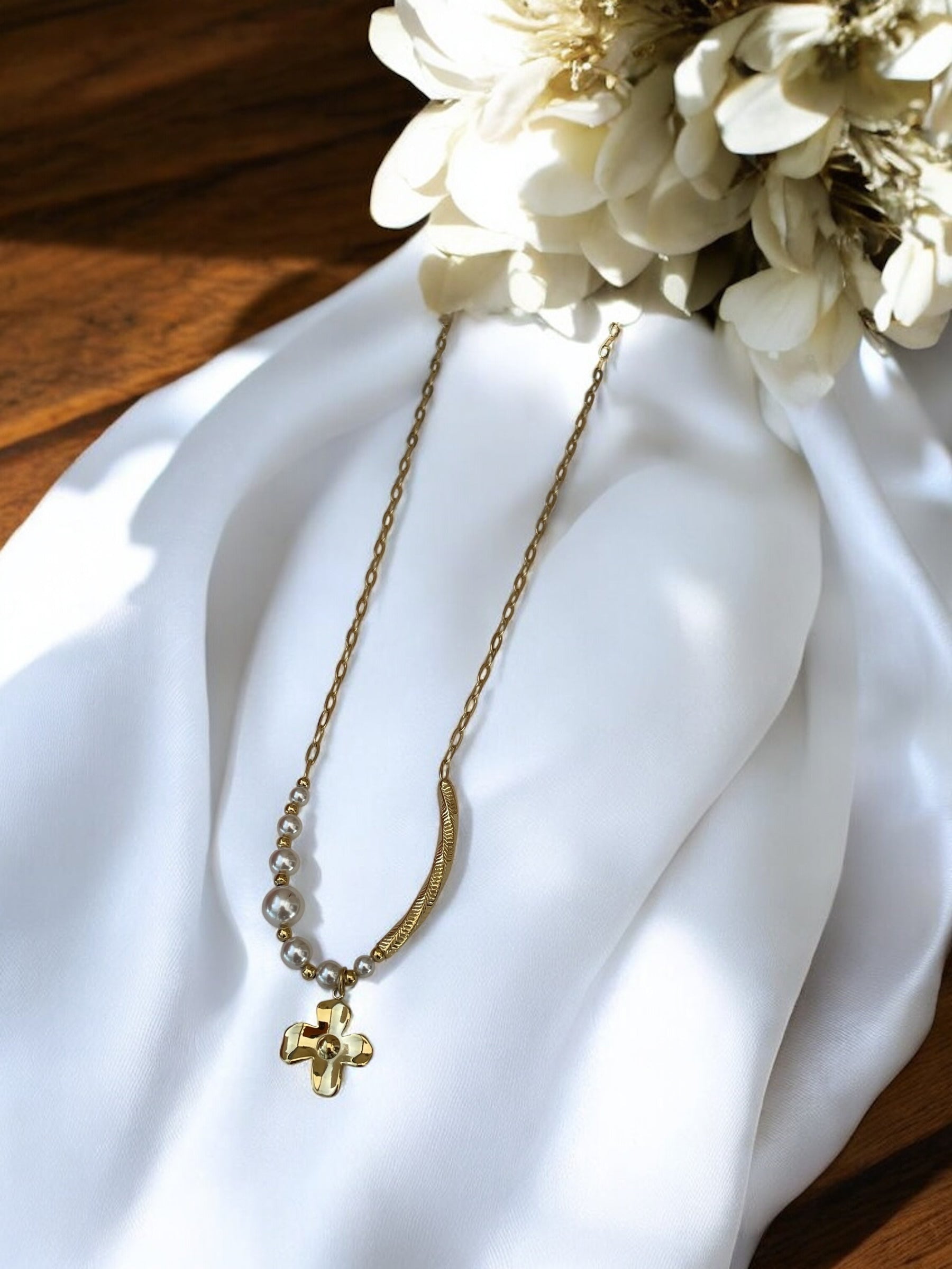 Collier en pendentif fleur acier inoxyddable Rklisa