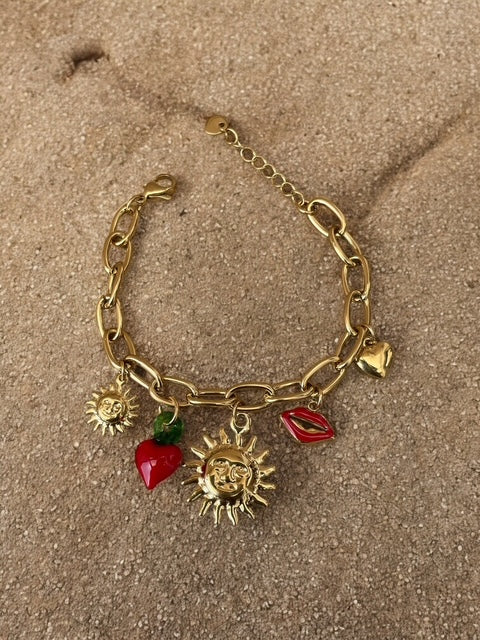 Bracelet chaîne dorée charms soleil pendentifs rouges Rklisa