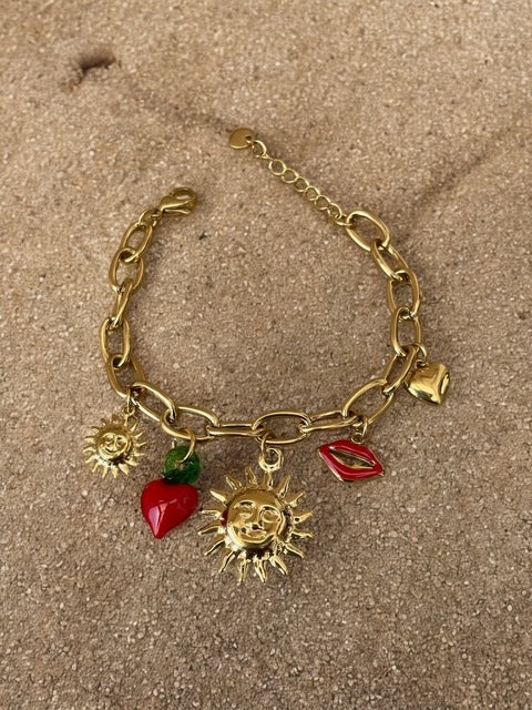 Bracelet chaîne dorée charms soleil pendentifs rouges Rklisa
