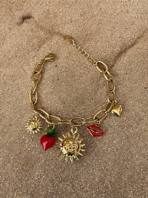 Bracelet chaîne dorée charms soleil pendentifs rouges Rklisa