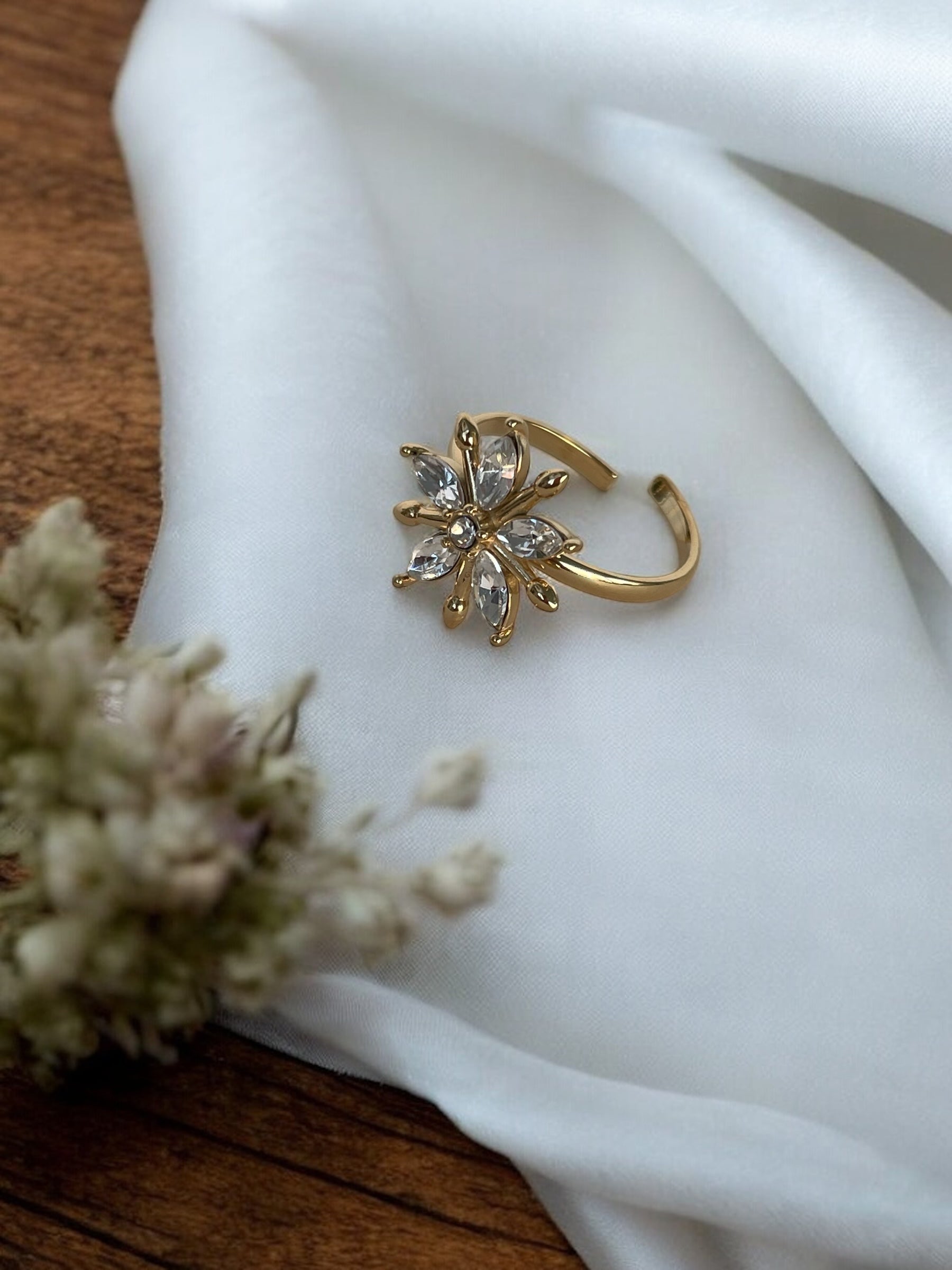 Bague à cinq pétales avec strass Rklisa