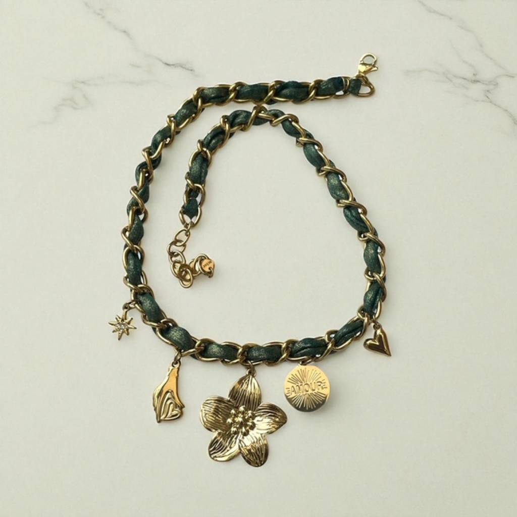 Collier breloque et tissu- Aesmée Aesmée