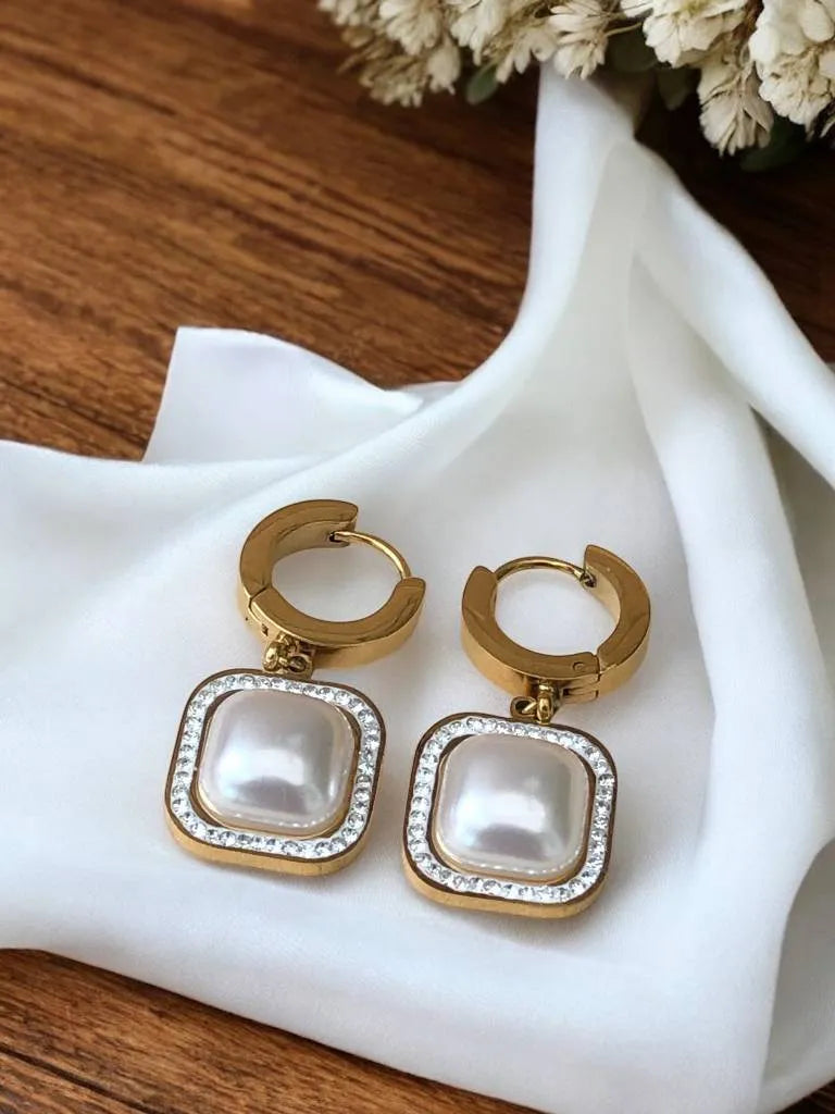 Boucles d'oreilles créoles strass